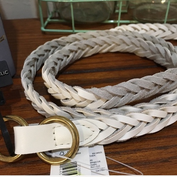 Banana Republic Braided Belt - Picture 3 of 8